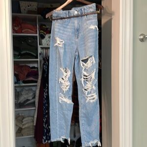 American Eagle Boyfriend Fit Jean Size 6, light blue